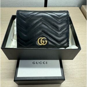 Like new authentic Gucci Wallet. Just couple time used.